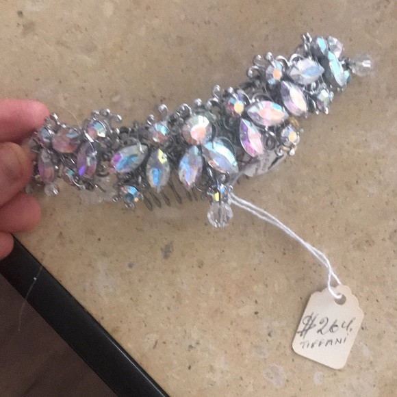 Gorgeous new tiara brand Tiffani - Picture 3 of 4